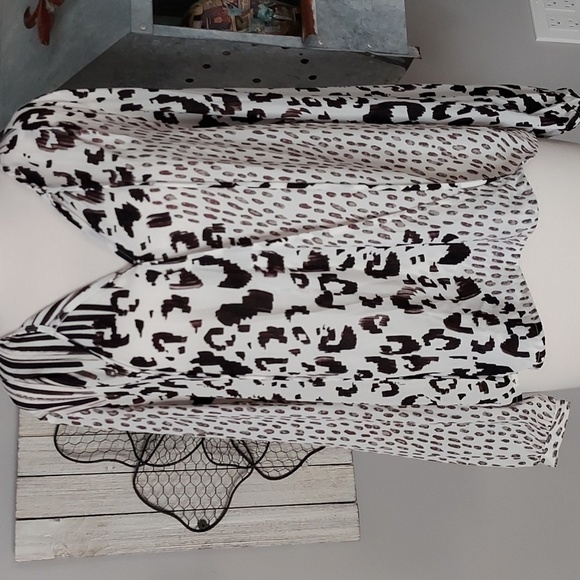 Cabi blouse - Picture 1 of 4